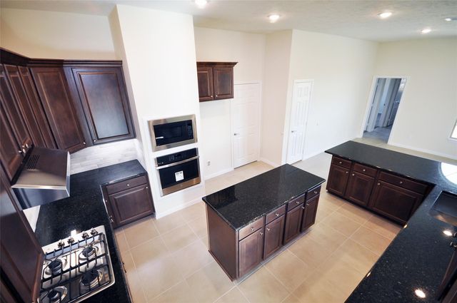 2215 Palmilla Road, League City, TX 77539