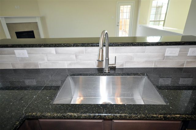 2215 Palmilla Road, League City, TX 77539