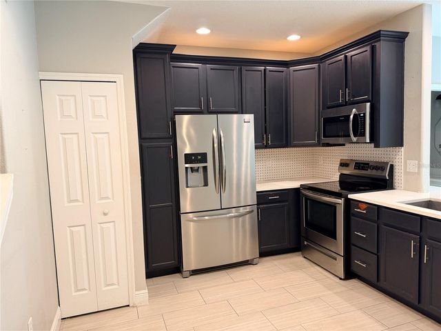 10321 WILLOW LEAF TRAIL, Tampa, FL 33625