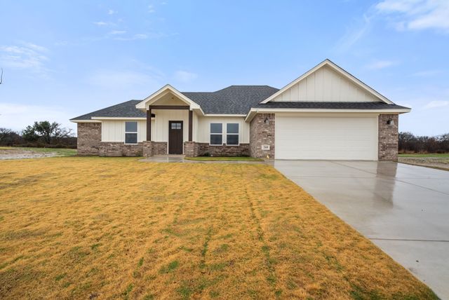 268 Yawney Drive, Lipan, TX 76462