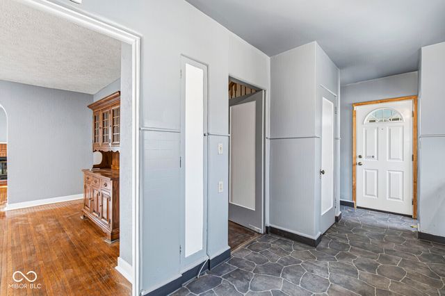 1634 W 11th Street, Anderson, IN 46016