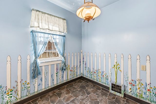 1634 W 11th Street, Anderson, IN 46016