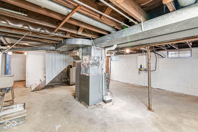 1634 W 11th Street, Anderson, IN 46016