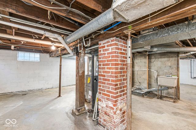 1634 W 11th Street, Anderson, IN 46016