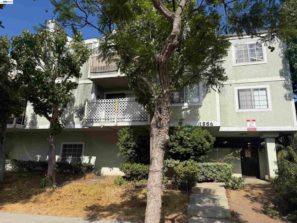 1566 Pine Ave 103A, Long Beach, CA 90813