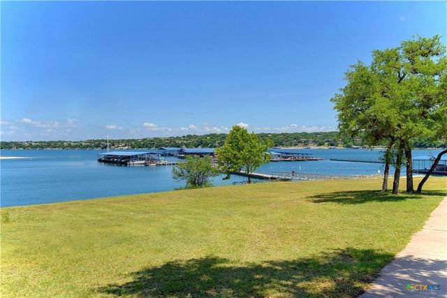 133 Comanche PT, Point Venture, TX 78645