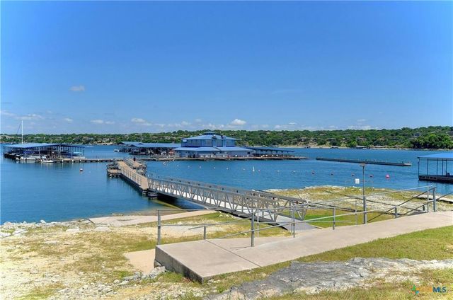133 Comanche PT, Point Venture, TX 78645