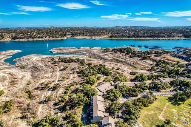 133 Comanche PT, Point Venture, TX 78645