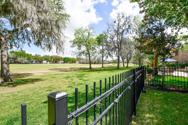 7311 Timberlake Drive, Sugar Land, TX 77479