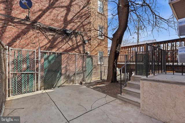 5803 SPRUCE ST, Philadelphia, PA 19139