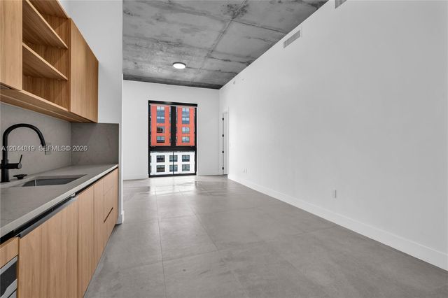 91 NW 27th Street 204, Miami, FL 33127