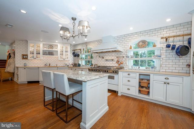 160 ABRAHAMS LN, Villanova, PA 19085