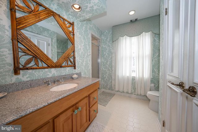 160 ABRAHAMS LN, Villanova, PA 19085