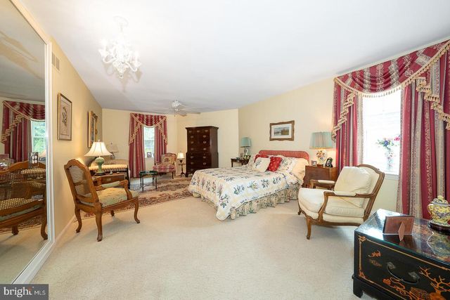 160 ABRAHAMS LN, Villanova, PA 19085
