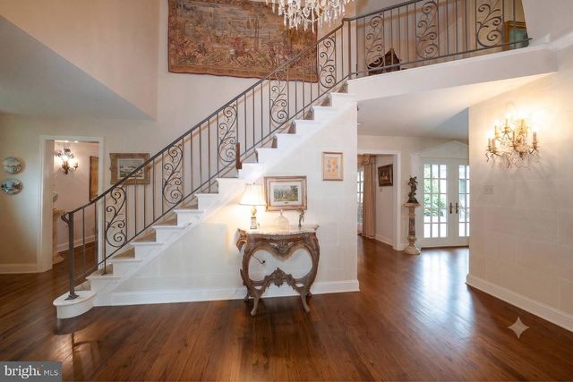 160 ABRAHAMS LN, Villanova, PA 19085