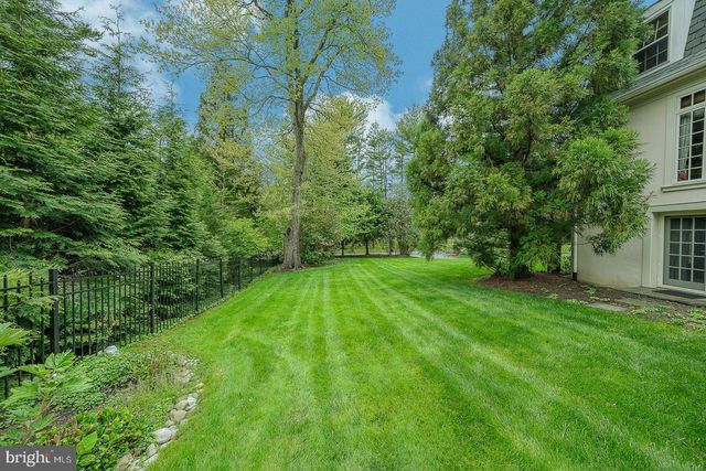 160 ABRAHAMS LN, Villanova, PA 19085