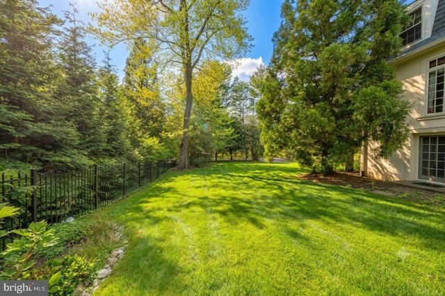160 ABRAHAMS LN, Villanova, PA 19085