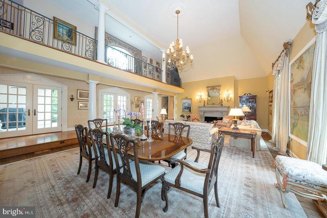 160 ABRAHAMS LN, Villanova, PA 19085