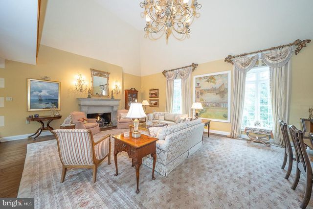 160 ABRAHAMS LN, Villanova, PA 19085