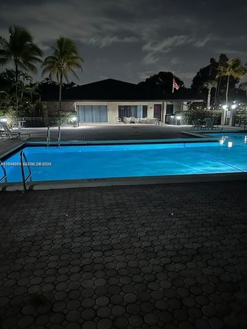 9920 NW 68th Pl 110, Tamarac, FL 33321