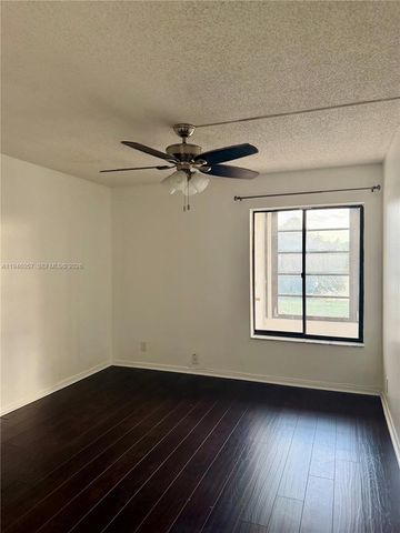 9920 NW 68th Pl 110, Tamarac, FL 33321