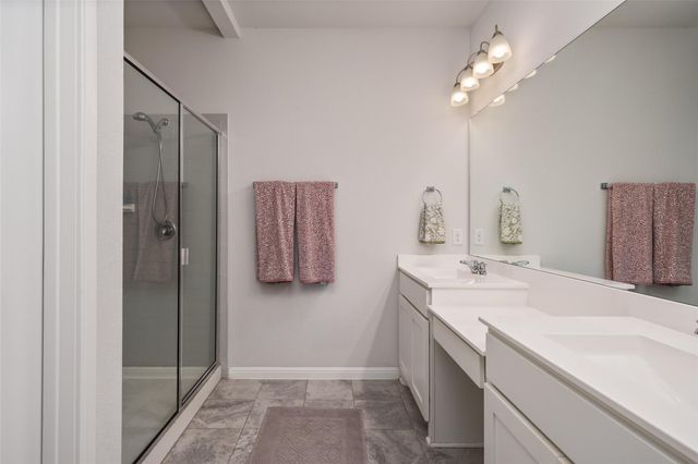 348 Lacey Oak LOOP, San Marcos, TX 78666