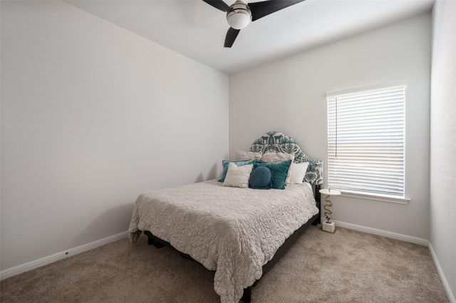 348 Lacey Oak LOOP, San Marcos, TX 78666