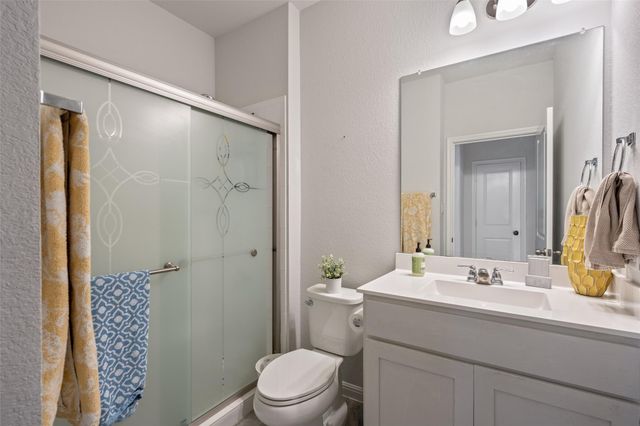 348 Lacey Oak LOOP, San Marcos, TX 78666