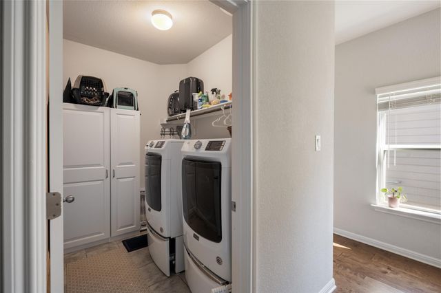 348 Lacey Oak LOOP, San Marcos, TX 78666