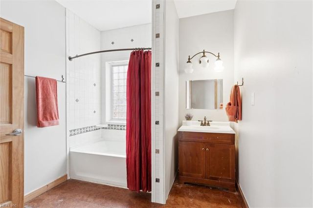 706 Yorktown RD, Poquoson, VA 23662