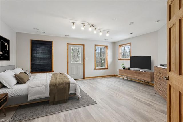 706 Yorktown RD, Poquoson, VA 23662