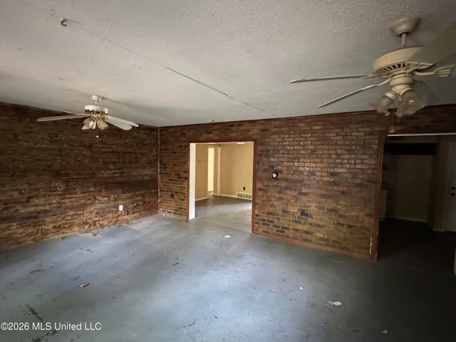 5777 Patricia Drive, Horn Lake, MS 38637