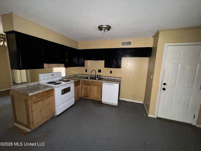 5777 Patricia Drive, Horn Lake, MS 38637