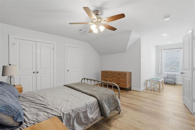 73 Madrone Terrace Place, The Woodlands, TX 77375