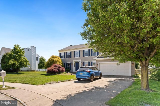 7 CRYSTAL CT, Sicklerville, NJ 08081