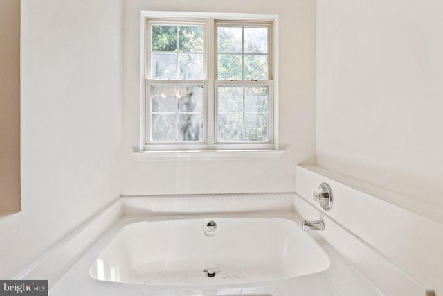 7 CRYSTAL CT, Sicklerville, NJ 08081