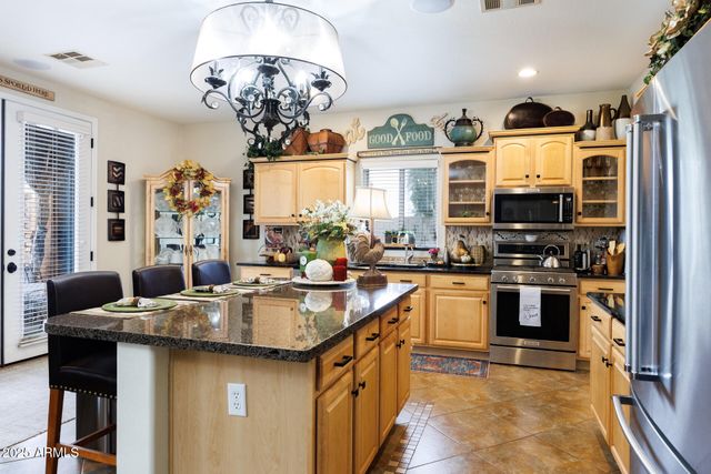 1777 N WESTFALL Lane, Casa Grande, AZ 85122