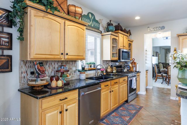 1777 N WESTFALL Lane, Casa Grande, AZ 85122