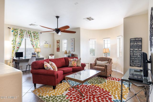 1777 N WESTFALL Lane, Casa Grande, AZ 85122