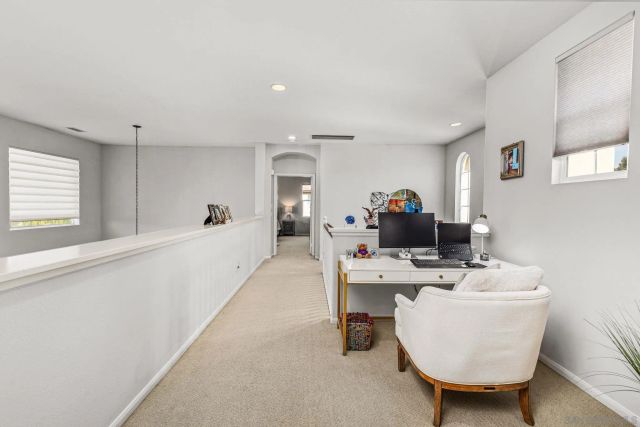 2407 Douglaston Gln, Escondido, CA 92026