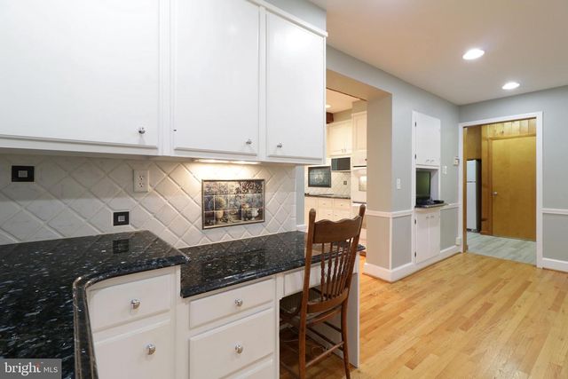 505 HILLCREST AVE, State College, PA 16803