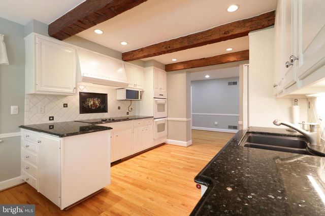 505 HILLCREST AVE, State College, PA 16803