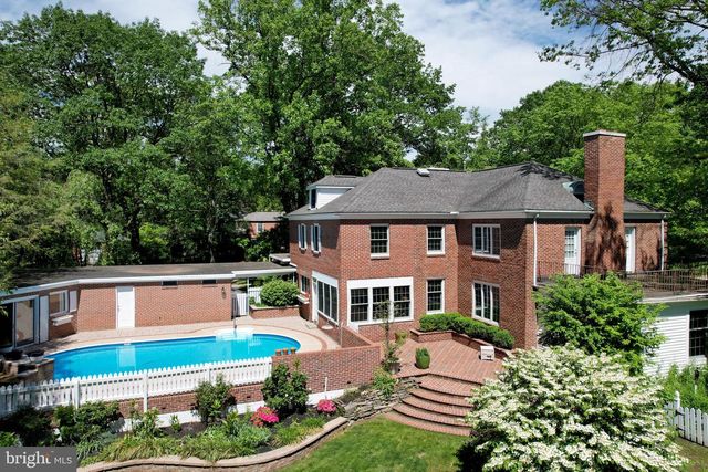 505 HILLCREST AVE, State College, PA 16803