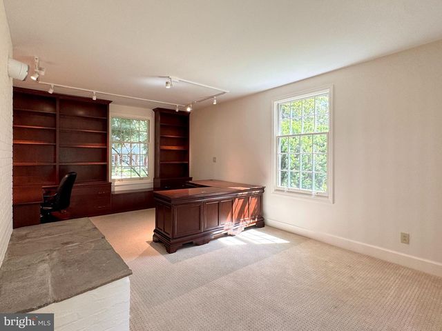 505 HILLCREST AVE, State College, PA 16803