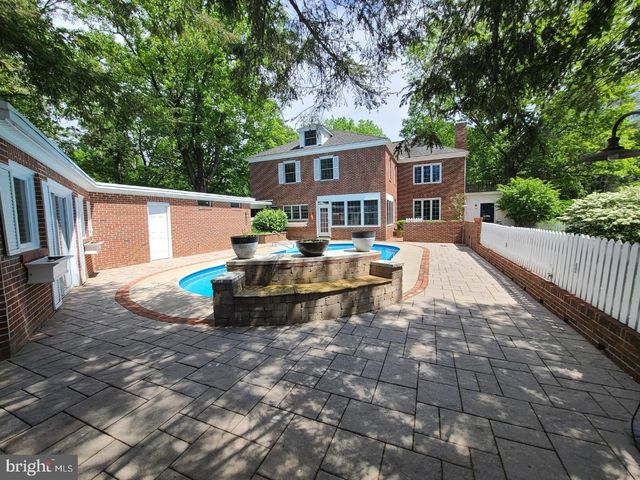 505 HILLCREST AVE, State College, PA 16803