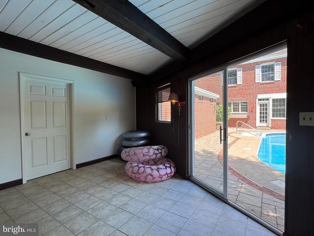 505 HILLCREST AVE, State College, PA 16803