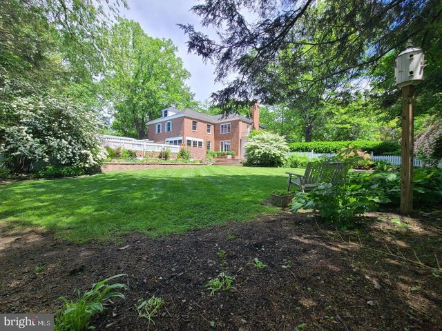 505 HILLCREST AVE, State College, PA 16803