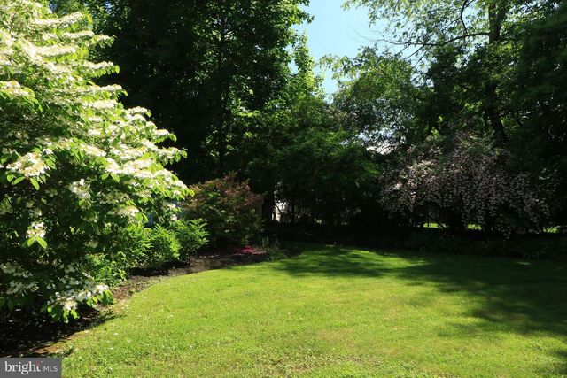 505 HILLCREST AVE, State College, PA 16803