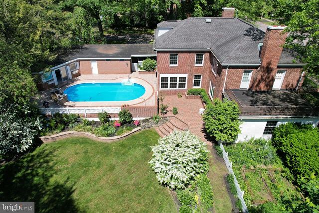 505 HILLCREST AVE, State College, PA 16803