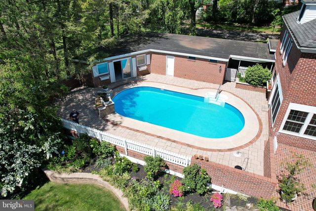 505 HILLCREST AVE, State College, PA 16803